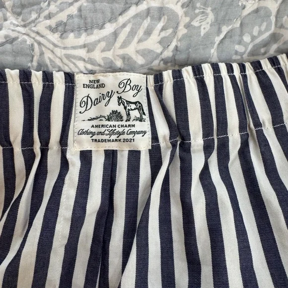 Dairy Boy Navy Striped Boxer Shorts Size S/M Brand New - Picture 2 of 6